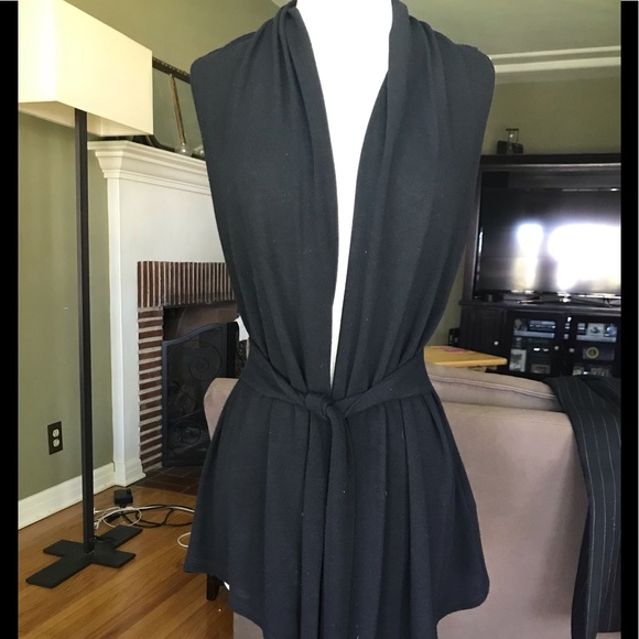 Sweater - Picture 1 of 4